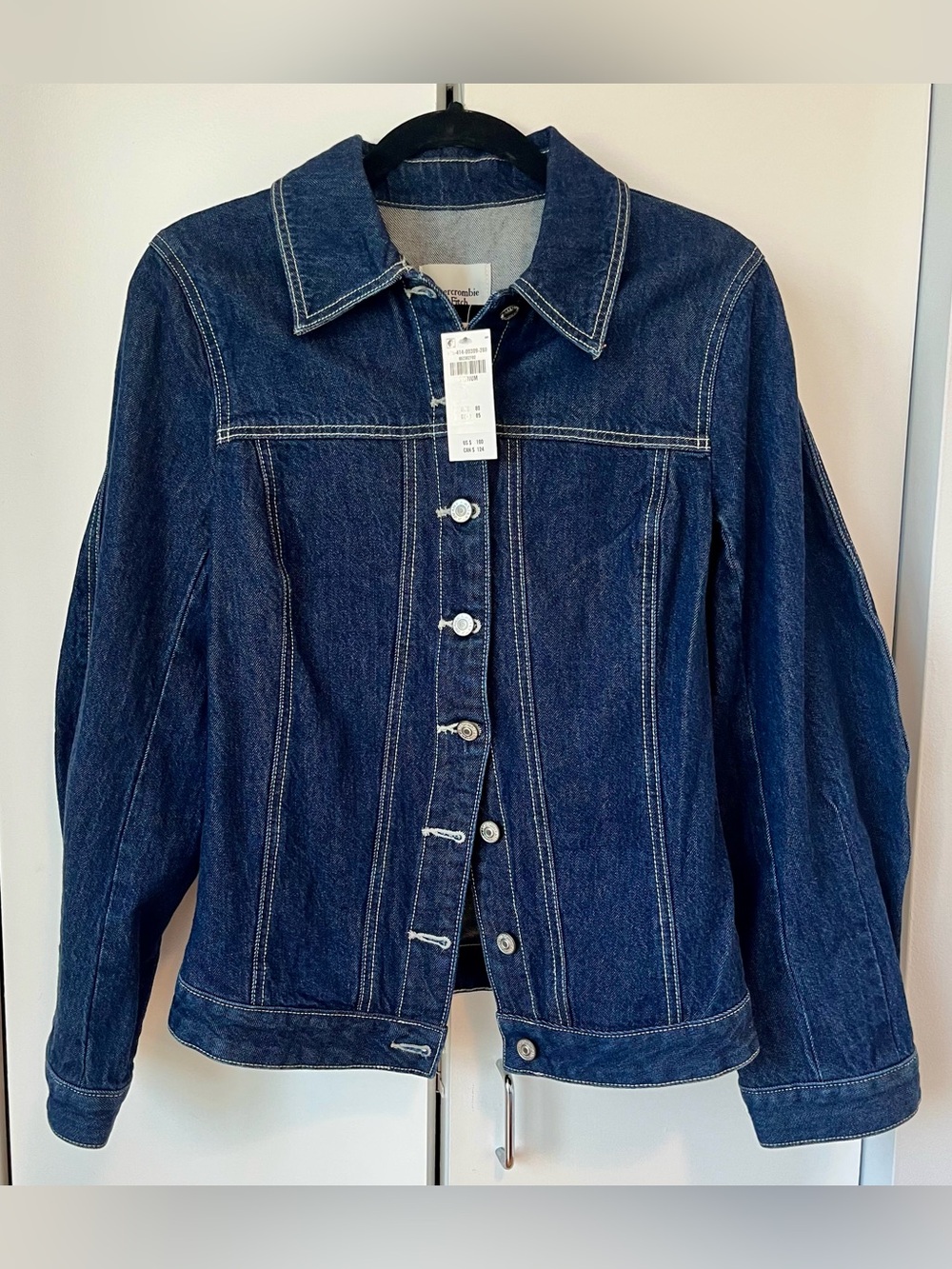 Abercrombie Slim Barrel Sleeve Denim Jacket NWT Size M
